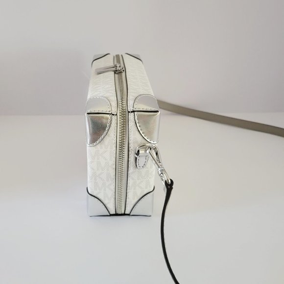 Michael Kors Jeanie Small EW Trunk Crossbody Travel Agency MK Logo Optic White - Picture 3 of 7